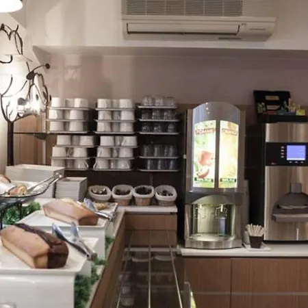 Hotel Ibis Centre Grand Place 3*