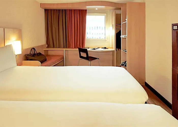 Ibis Centre Grand Place Hotel 3*